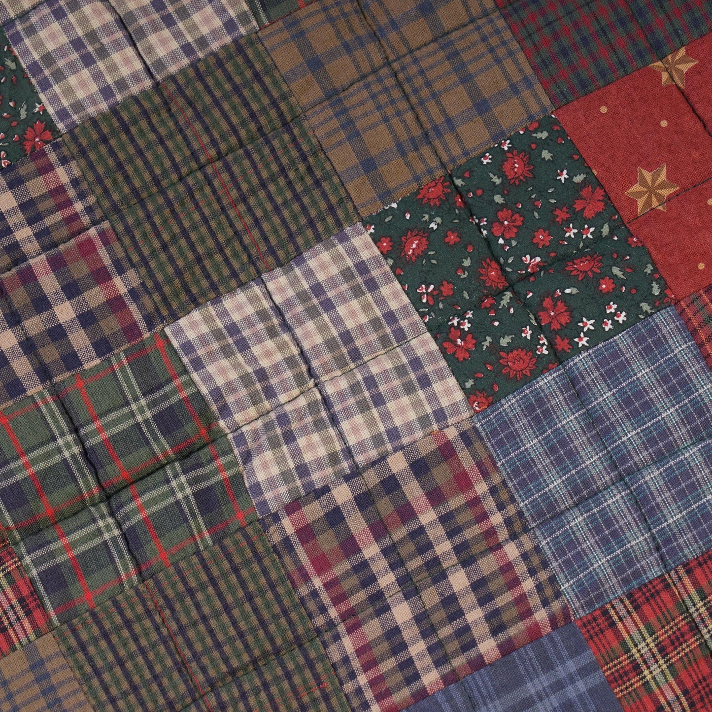 Calico plaid print Charms square 41"x41" country Cotton  Quilted Hand made patchwork Wall hanging & Toppers, baby quilt by HOME HEART Brands