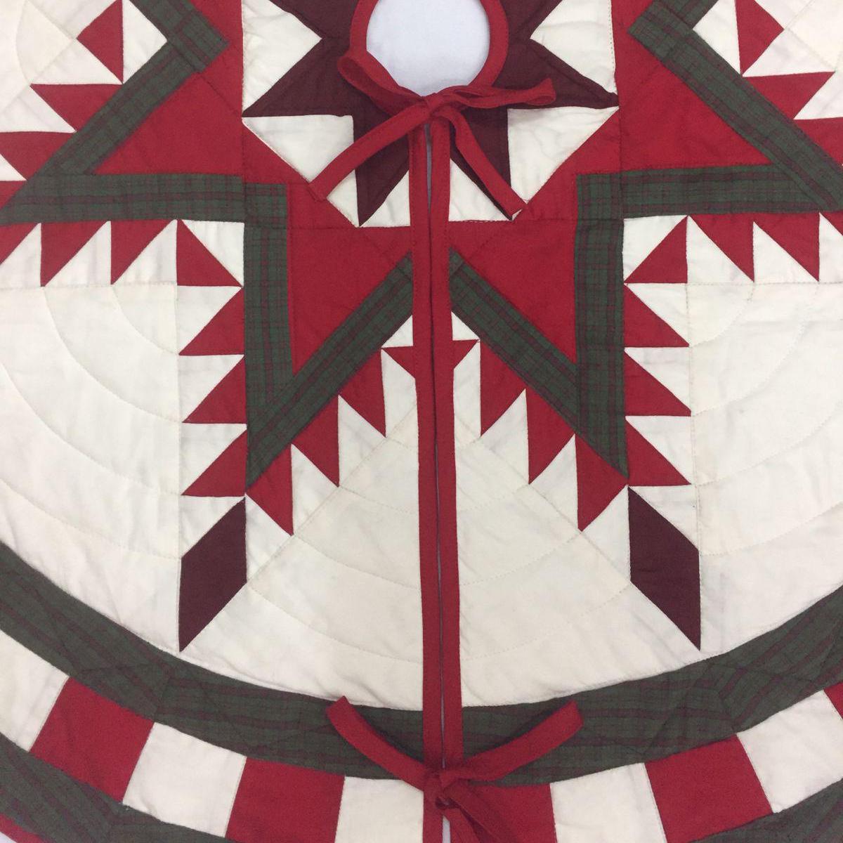 Christmas tree skirt quilted patchwork Feathered Star calico Thick Double Layer Heirloom Quality by HOME HEART Brands( Made in India)