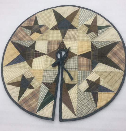 Christmas tree skirt 24" Round for Tabletop Trees. Primitive Star hand Quilted Handmade Heirloom Quality by HOME HEART Brands(Made in India)