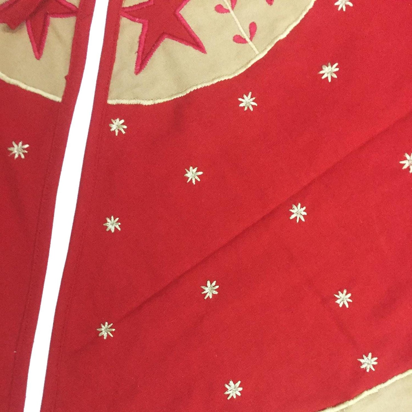Christmas tree skirt Cotton Sturdy red Duck Fabric & red Star Appliqued Embroidered style by HOME HEART Brands