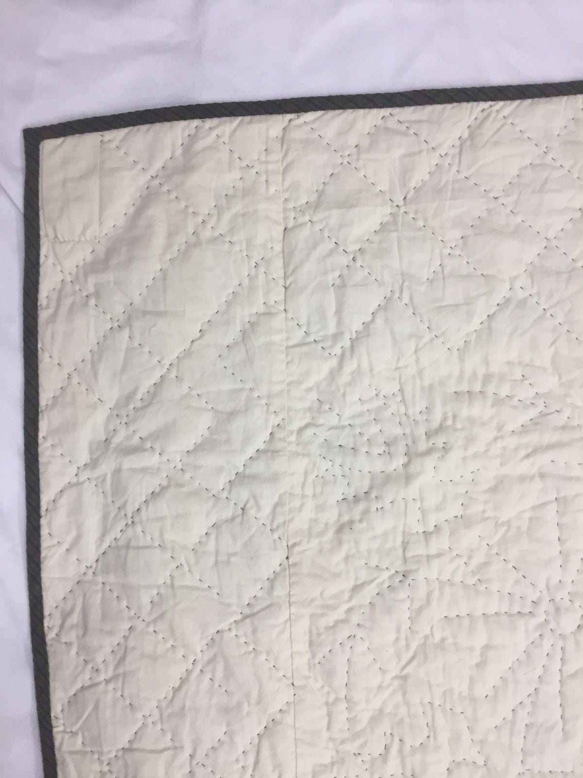 Hand made Throw Quilt, Table Toppers 44"x44" christmas poinsettia embroidered Hand Quilted Cotton quilt by Home Heart brands (Made in India)