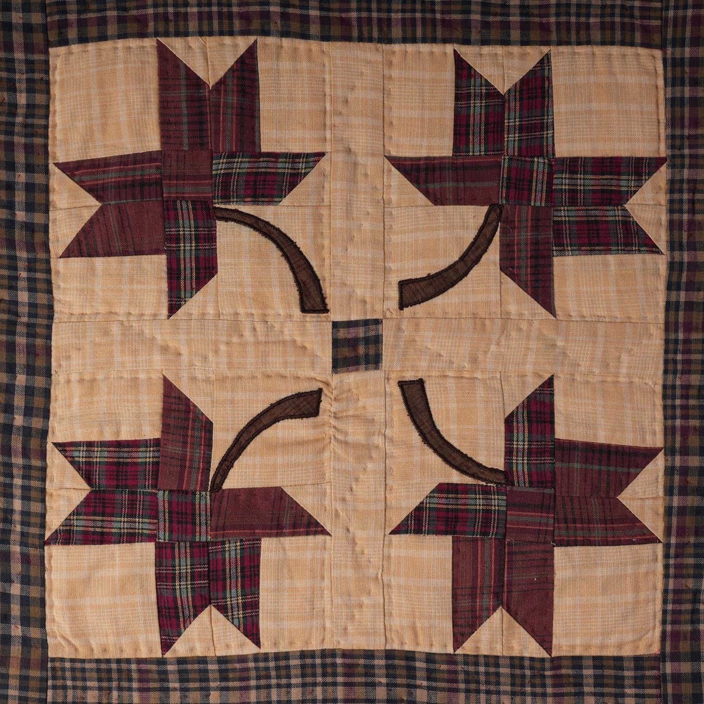 Hand made Hand quilted Throw Quilt, Table Topper 20"x20" Autumn leaves quilt by Home Heart brands (Made in India)