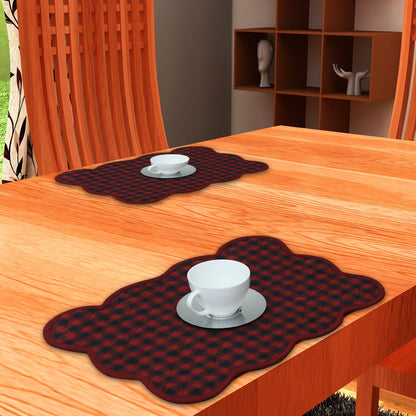 Quilted Place mat Scalloped Black/red buffalo Country Plaid 14"X19" by HOME HEART Brands/Tablemat