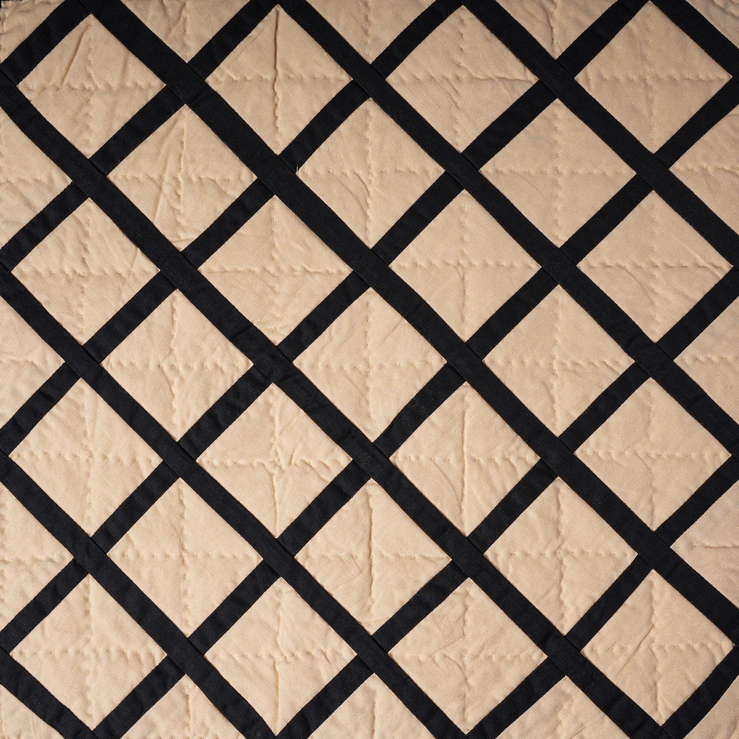 Hand made Hand quilted Throw Quilt, Table Topper Fishing net beige & black patchwork quilt by Home Heart brands (Made in India)
