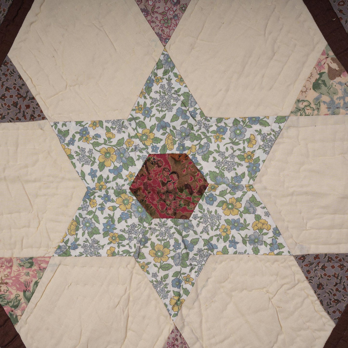 Hand made Hand quilted Throw Quilt, Table Topper 20"x20" hexagon star quilt by Home Heart brands (Made in India)