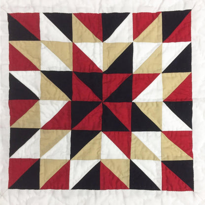 Hand made Hand quilted Wall hanging Quilt, small quilt, Table Topper 19"x19" Broken star calico fabric by Home Heart brands (Made in India)