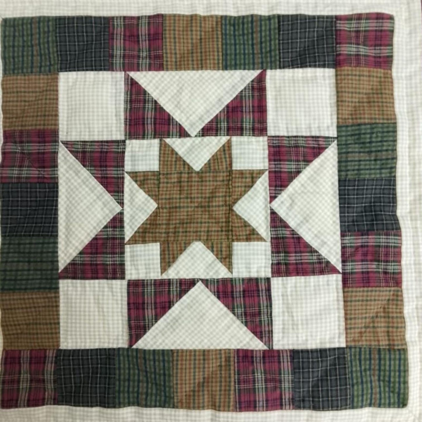 Barn star quilted  19"X19" hand crafted block square quilt, small quilt, Table Topper calico fabric by Home Heart brands (Made in India)