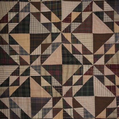 Hand made Hand quilted Throw Quilt, Wall hanging, 45"x45" country Flying geese multi plaid quilt by Home Heart brands (Made in India)