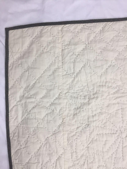 Hand made Throw Quilt, Table Toppers 44"x44" christmas poinsettia embroidered Hand Quilted Cotton quilt by Home Heart brands (Made in India)