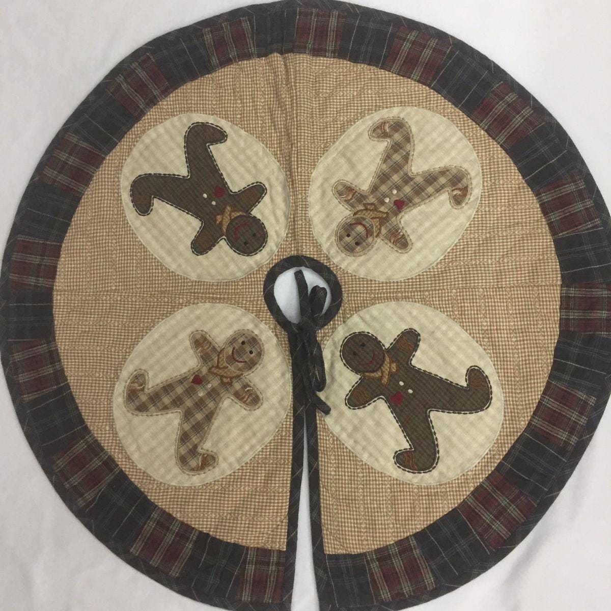 Christmas tree skirt hand made hand quilted patchwork embroidered Ginger bread plaid thick Heirloom by HOME HEART Brands(Made in India)