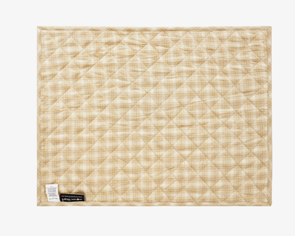 Quilted PLACEMAT holiday beige Country Plaid 14"X19" by HOME HEART Brands/Table mat(5942)