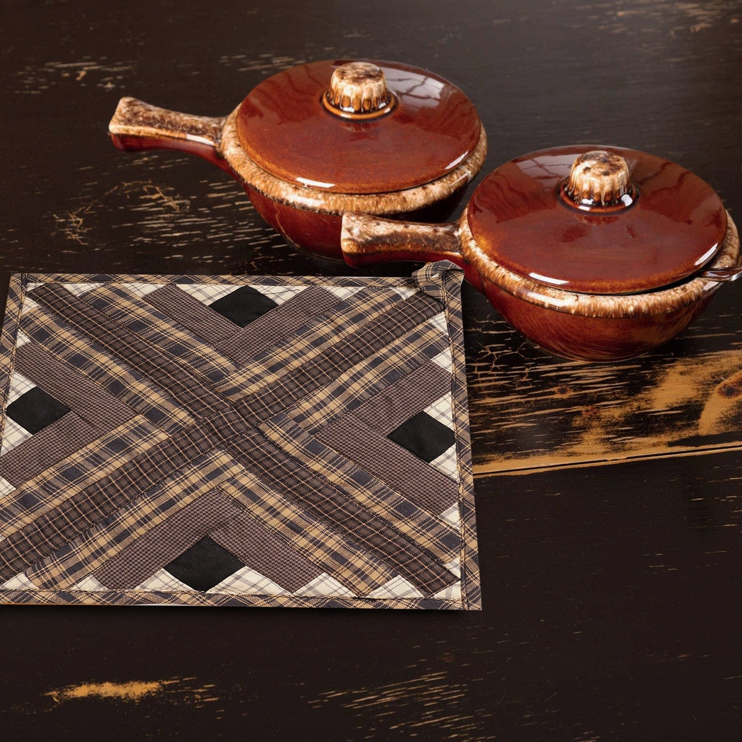 Quilted Pot Holder/Table topper/hot pads patchwork for kitchen Country Cabin Mix 9"x9" by HOME HEART Brands( Made in India)