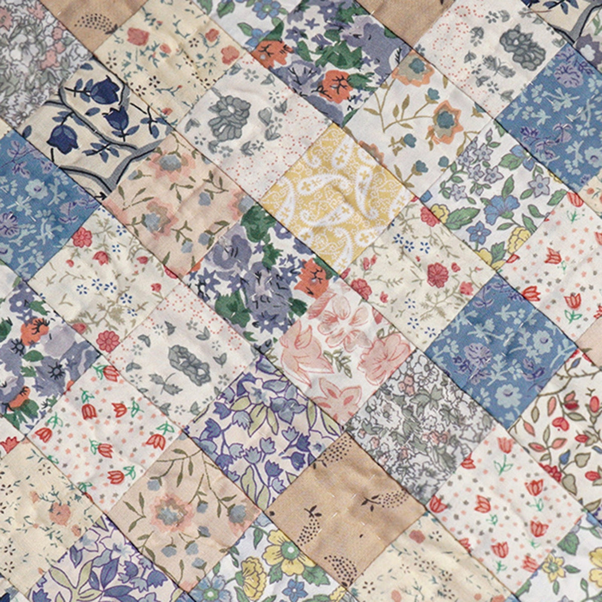 Hand Quilted patchwork Table Runner & Toppers Calico Country Floral by HOME HEART Brands(made in INDIA)
