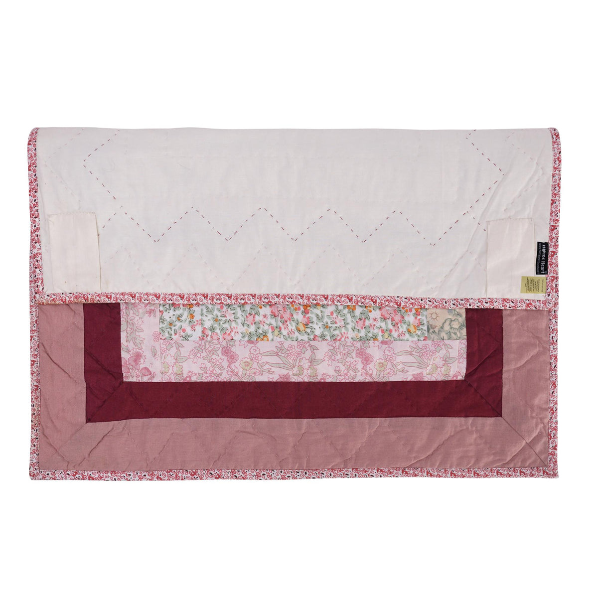 Hand Quilted small quilt 20"x20" table topper,square block, patchwork Mauve floral Log Cabin rod pocket by HOME HEART Brands(Made in India)