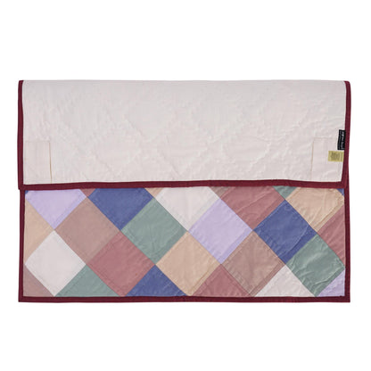 Small quilt hand quilted 20"x20" table topper,square block, patchwork CALICO square country rod pocket by HOME HEART Brands(Made in India)