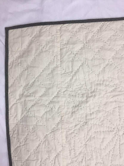 Hand made Throw Quilt, Table Toppers 44"x44" christmas poinsettia embroidered Hand Quilted Cotton quilt by Home Heart brands (Made in India)