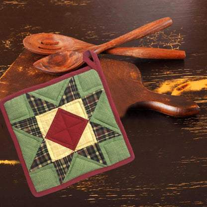 Christmas Quilted Pot Holder/Table topper/hot pads/placemat patchwork Country rising star 9"x9" by HOME HEART Brands( Made in India)