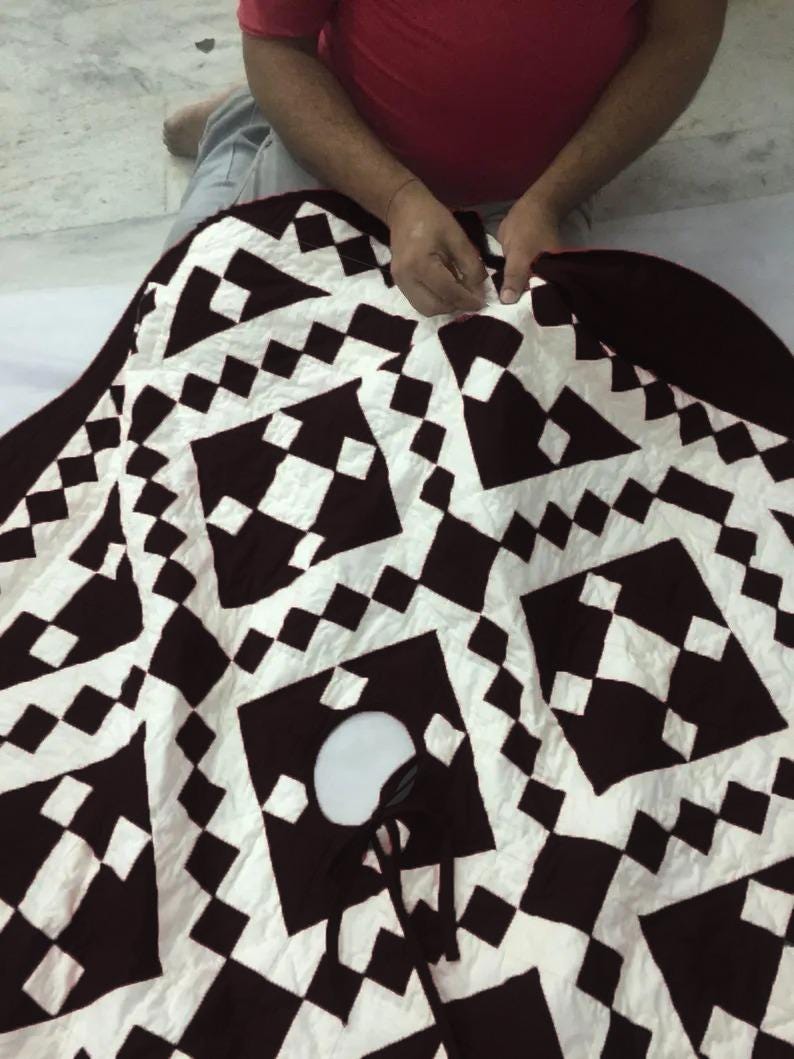 Christmas tree skirt hand made hand quilted patchwork country Black Diamond quilt Heirloom Quality by HOME HEART Brands(Made in India)