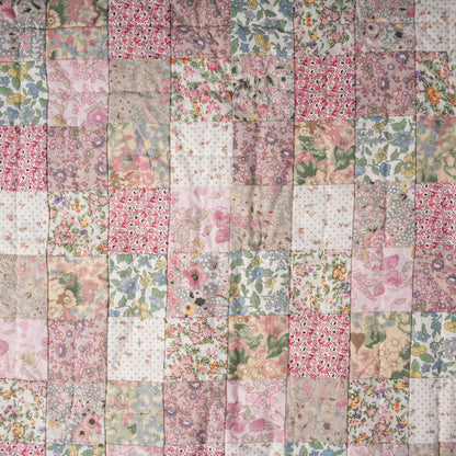 Hand made Hand quilted Throw Quilt, Table Topper 20"x20" calico floral quilt by Home Heart brands (Made in India)