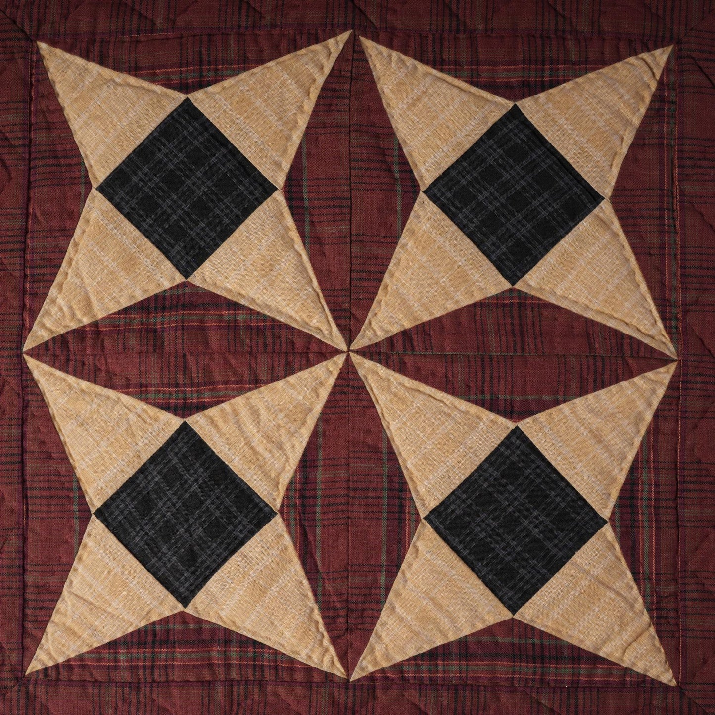 Hand made Hand quilted Throw Quilt, Wall hanging, Table Topper Spinning wheel blue burgundy plaid quilt by Home Heart brands (Made in India)