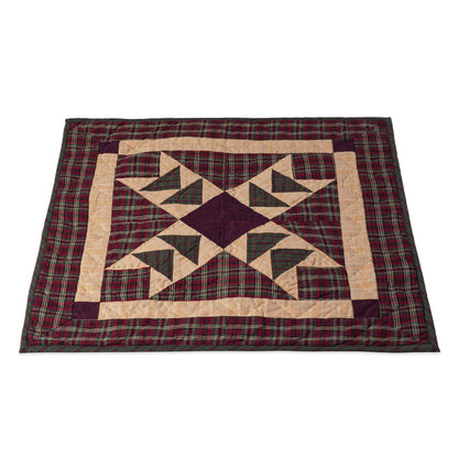 Hand made Hand quilted Wall hanging Quilt, Table Topper 19"x19" Primitive flying geese red green plaid by Home Heart brands (Made in India)