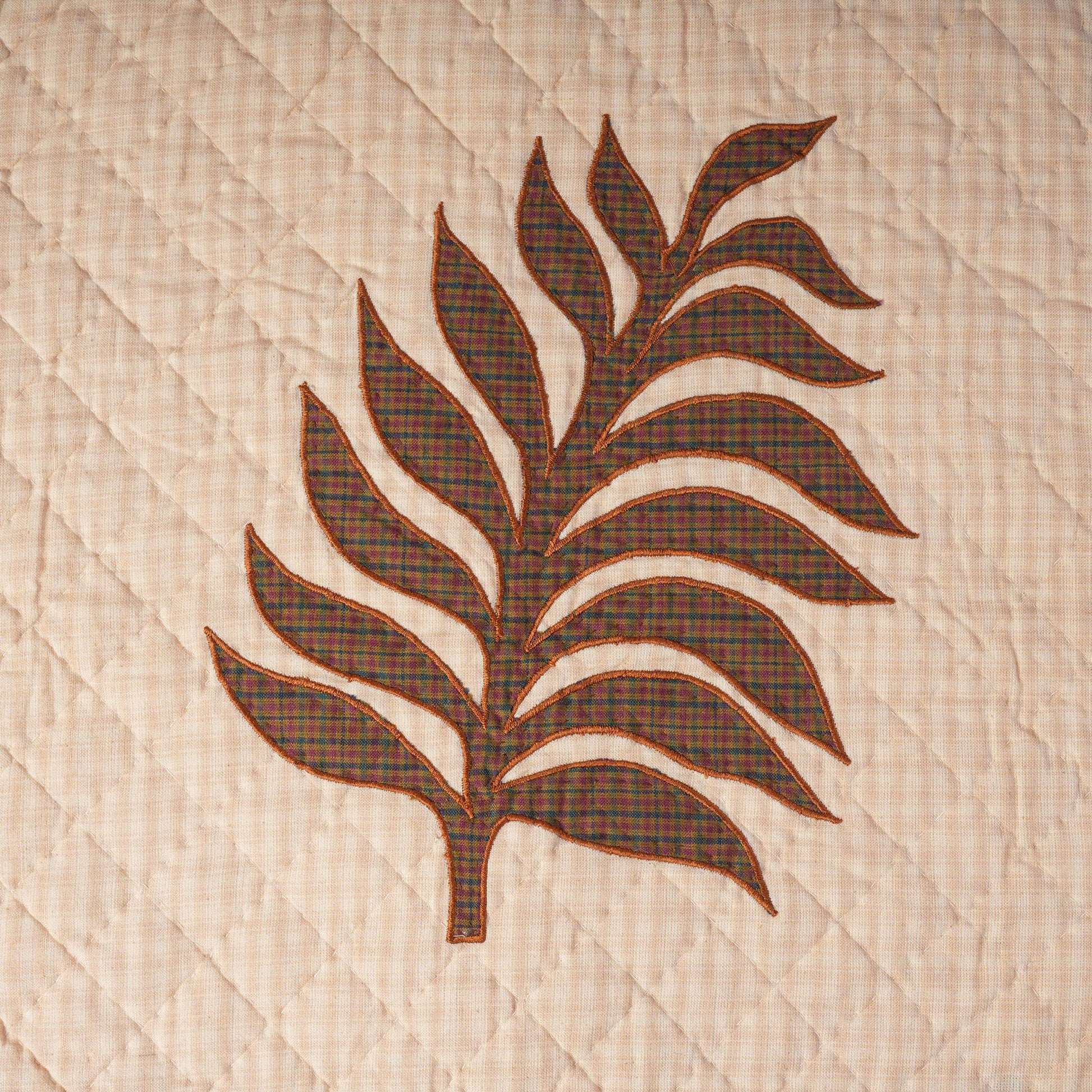Hand made Hand quilted Wall hanging Quilt, Table Topper 19"x19" swiss cheese plant plaid by Home Heart brands (Made in India)