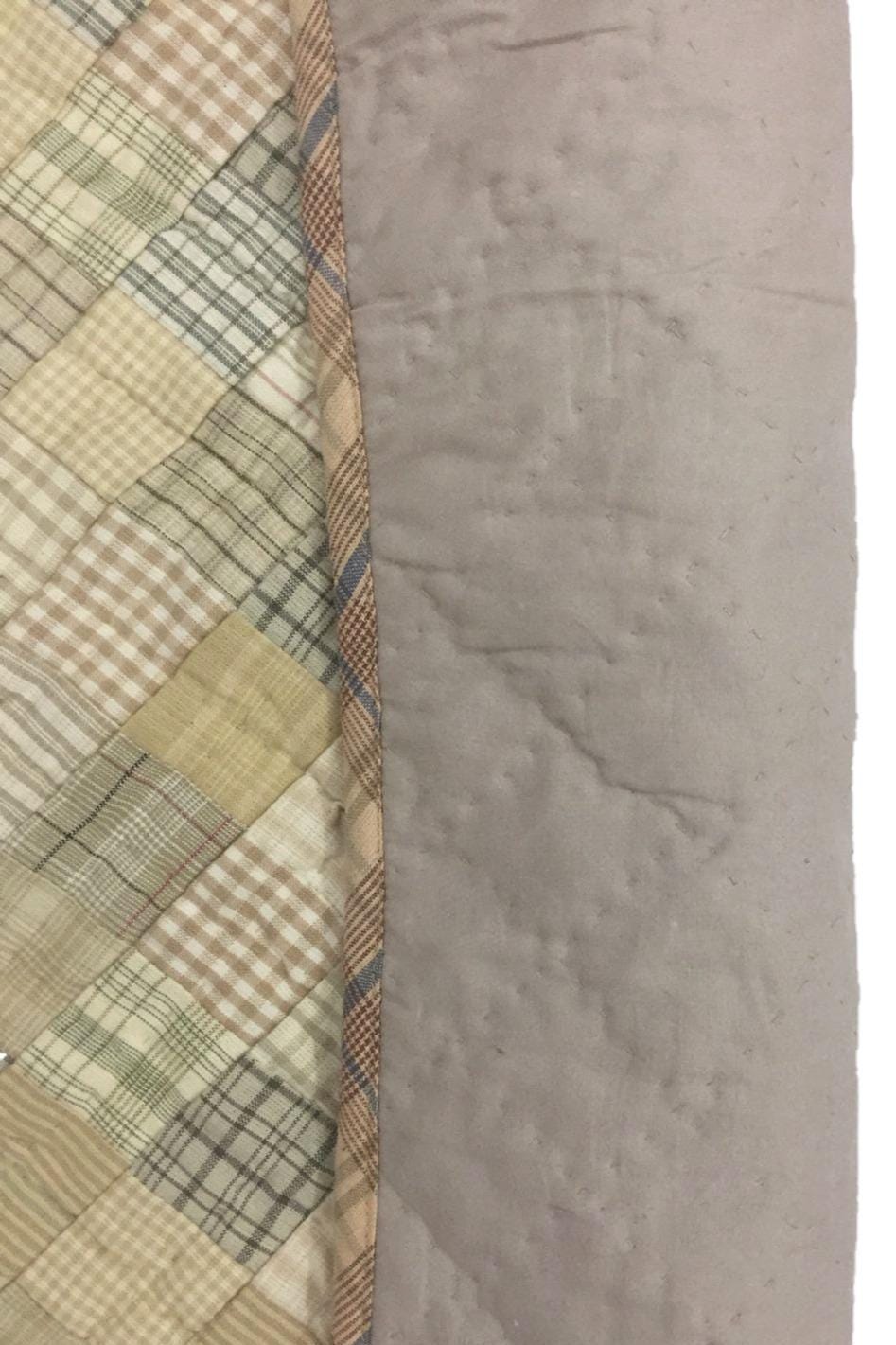 Hand quilted hand made placemats tablemats light square mix country plaid placemat 14"X19" by HOME HEART Brands (Made in India)