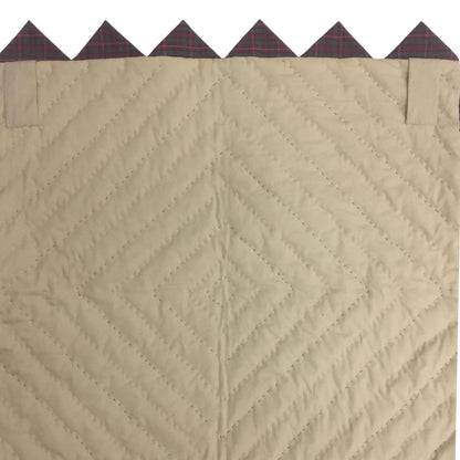 Hand quilted Block Quilt, Table Topper, Throw quilt Winterberry Garden Calico cotton zig zag quilt by Home Heart brands (Made in India)