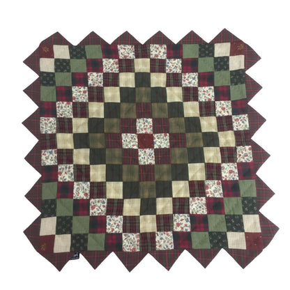 Hand quilted Block Quilt, Table Topper, Throw quilt Winterberry Garden Calico cotton zig zag quilt by Home Heart brands (Made in India)