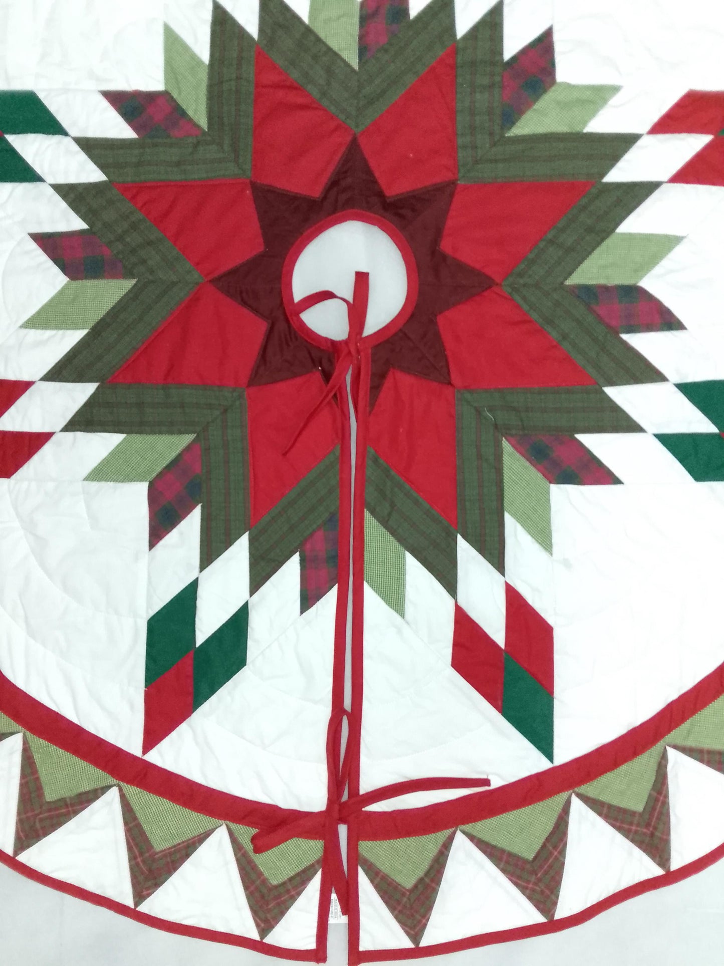 Christmas tree skirt patchwork Lone Star Quilted Christmas Tree Skirt – Calico Patchwork, Handmade by HOME HEART Brands( Made in India)
