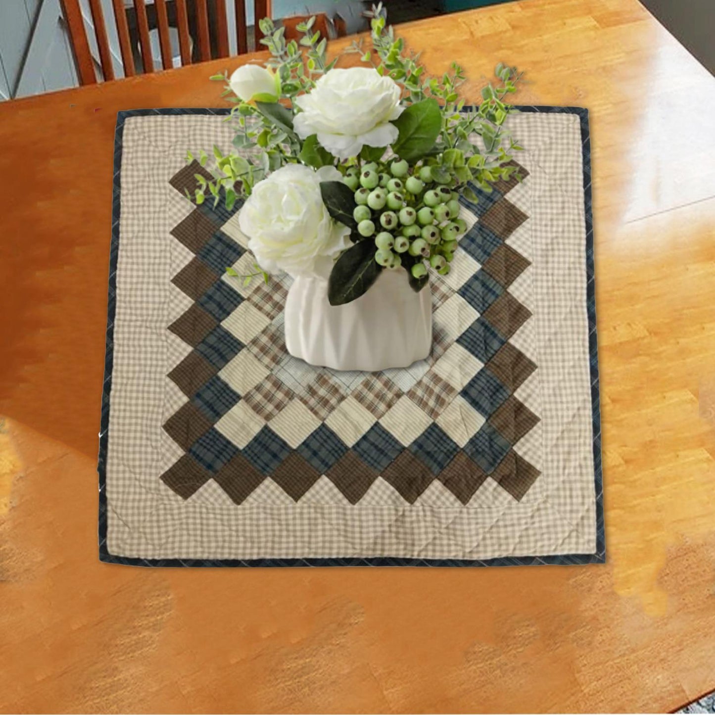 Hand made Hand quilted patchwork block Quilt, Table Topper 19"x19" Trip Around the World plaid quilt by Home Heart brands (Made in India)