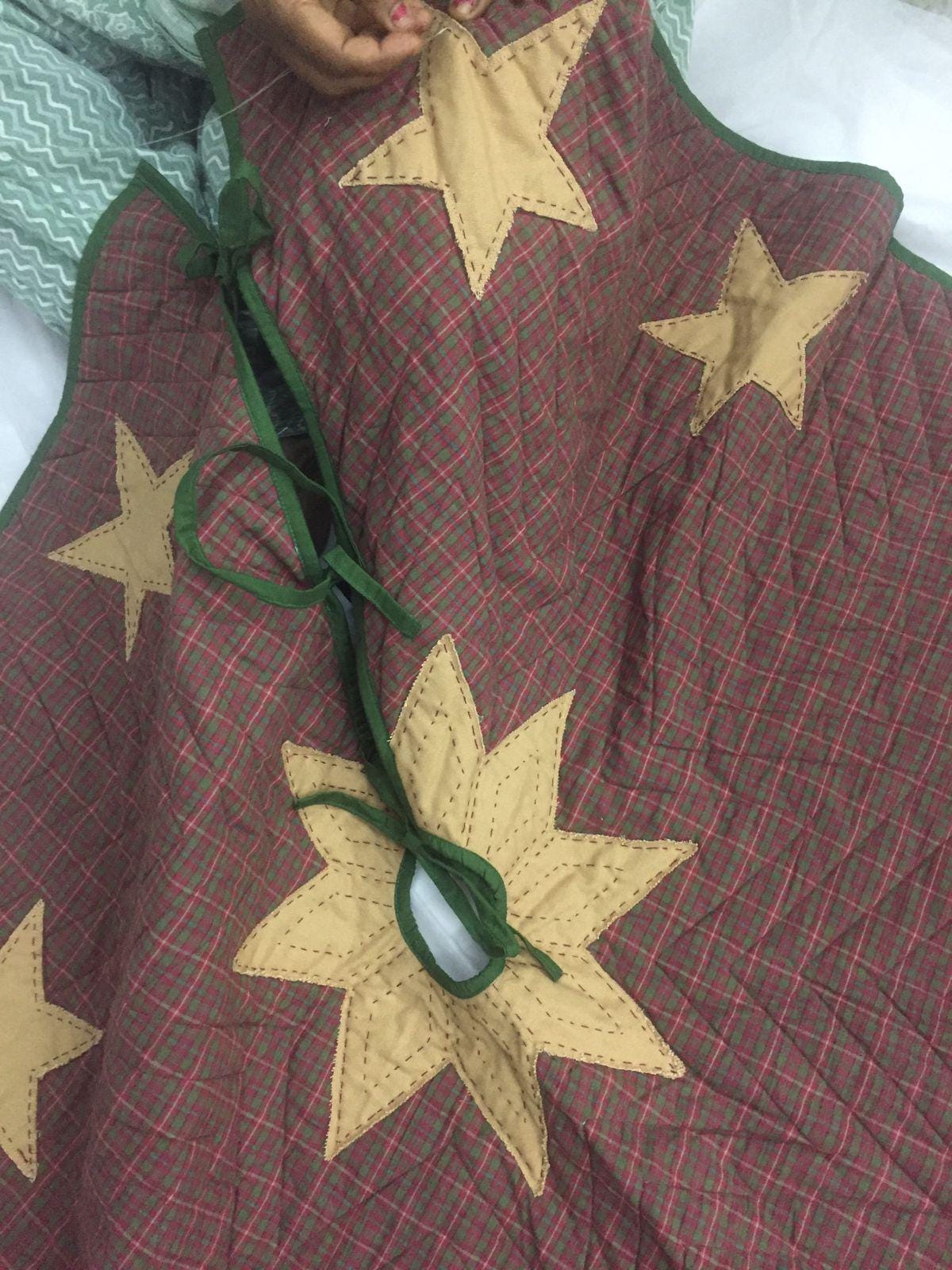 Christmas tree skirt  quilted applique beige star Country Christmas red green plaid  thick Double Layer quilt by HOME HEART Brands