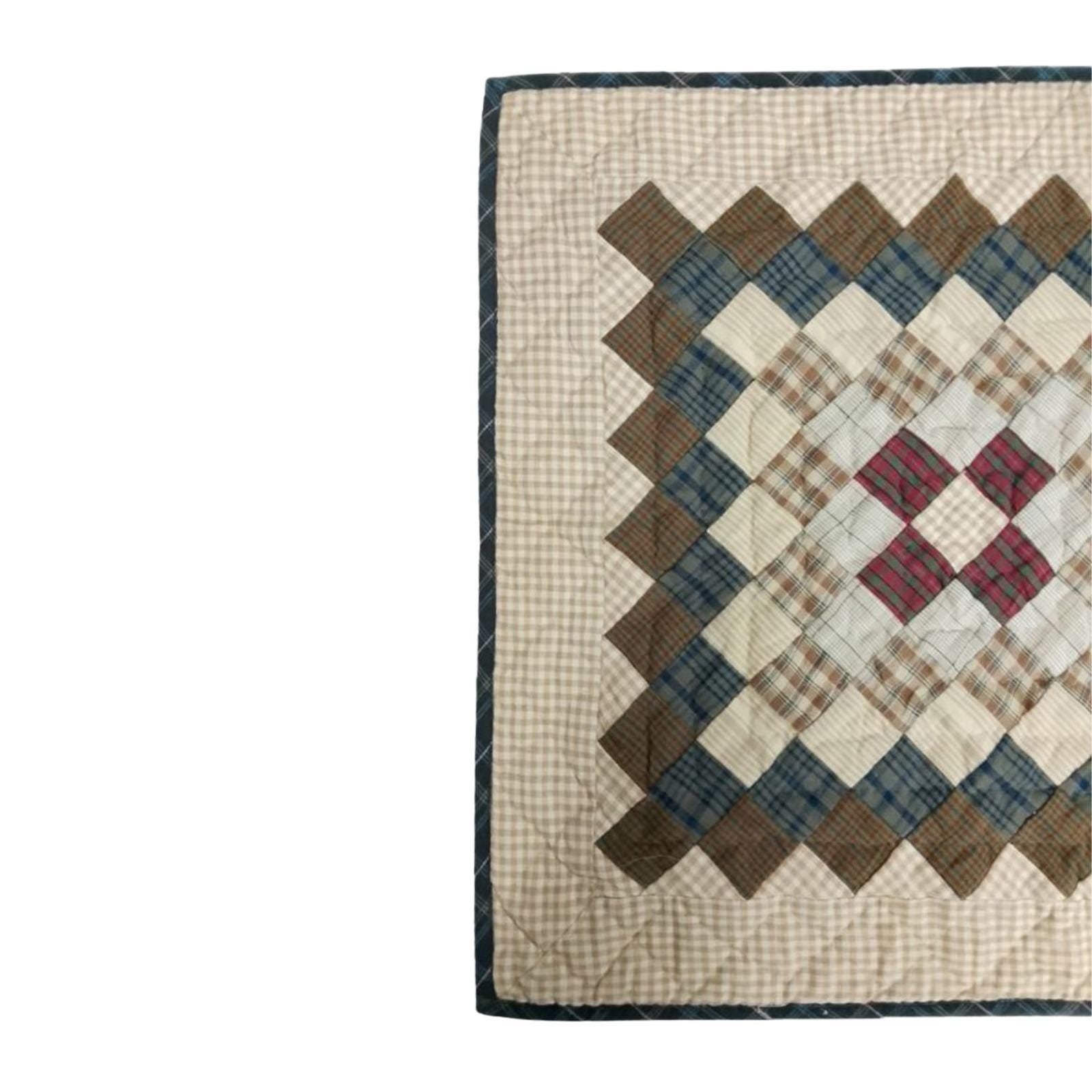 Hand made Hand quilted patchwork block Quilt, Table Topper 19"x19" Trip Around the World plaid quilt by Home Heart brands (Made in India)