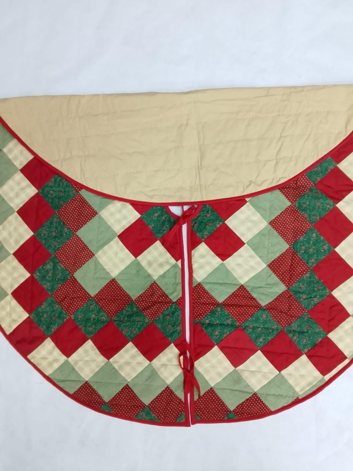 Christmas tree skirt Classic Diamond Patchwork Tree Skirt Hand Quilted 46 Inc Country primitive decor by HOME HEART Brands