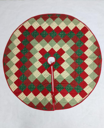 Christmas tree skirt Classic Diamond Patchwork Tree Skirt Hand Quilted 46 Inc Country primitive decor by HOME HEART Brands