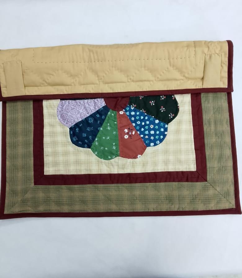 Dresden plate Hand made Hand quilted Wall hanging, small quilt, Table Topper calico cotton fabric by Home Heart brands (Made in India)