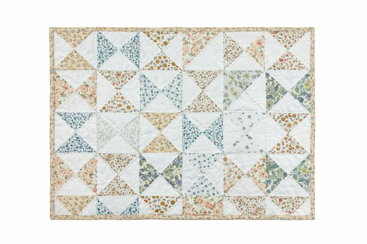 Hand made hand quilted placemats, tablemats, table topper, patchwork Calico floral pinwheel 14"X19" by HOME HEART Brands (Made in India)