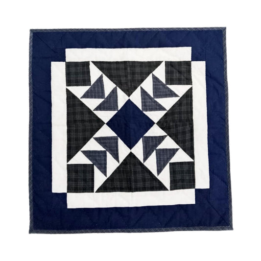 Wall hanging  hand quilted quilt, Table topper, Patchwork | Primitive flying geese Patchwork Farmhouse Quilt Decor | Primitive Cotton Quilt