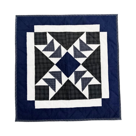 Wall hanging hand quilted quilt, Table topper, Patchwork | Primitive flying geese Patchwork Farmhouse Quilt Decor | Primitive Cotton Quilt