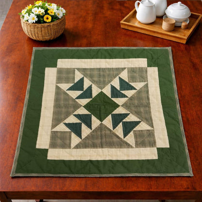 Wall hanging  hand quilted quilt, Table topper, Patchwork | Primitive flying geese Patchwork Farmhouse Quilt Decor | Primitive Cotton Quilt
