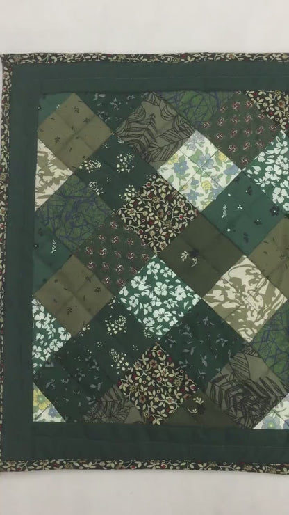 quilted placemats tablemats patchwork Flower Garden, Green white Calico multi floral print  14"X19" by HOME HEART Brands (Made in India)