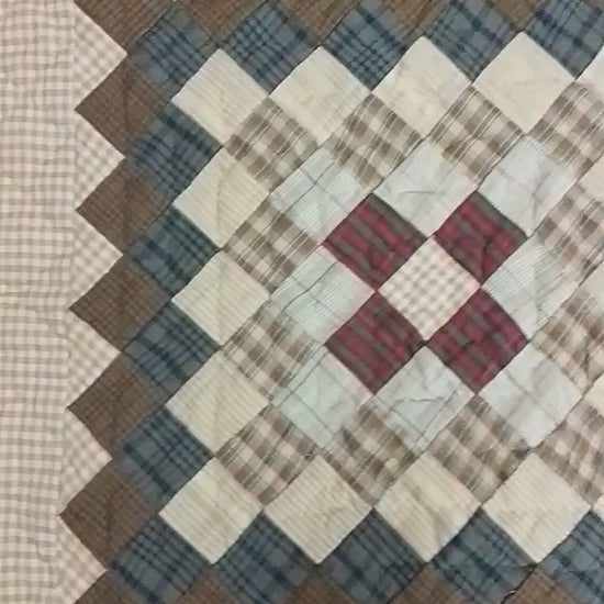 Hand made Hand quilted patchwork block Quilt, Table Topper 19"x19"  Trip Around the World plaid quilt by Home Heart brands (Made in India)