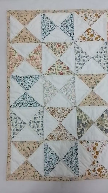 Wall hanging  hand quilted quilt, wall hanging, Table topper, Patchwork | Floral Quilt Decor | Primitive pinwheel Cotton Quilt